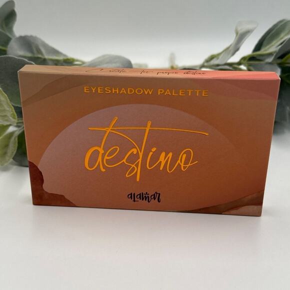 Destino Eyeshadow Palette New in Box - Picture 2 of 10
